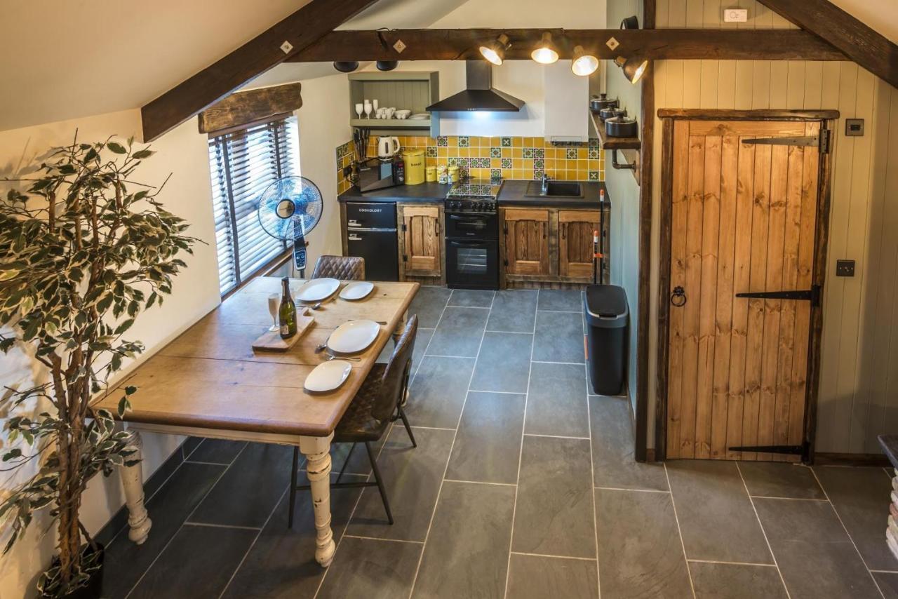 Fern Cottage - Luxurious 1 Bedroom - Blossom Farm Johnston Exterior photo